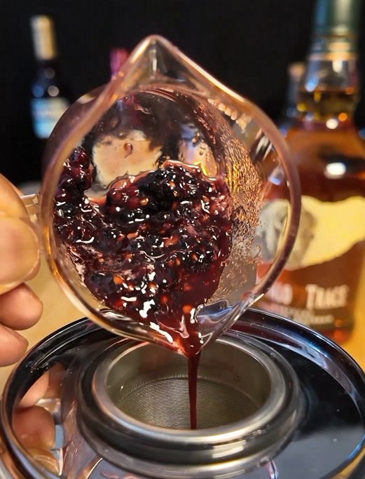 Load the filter using the MyBar Infuser